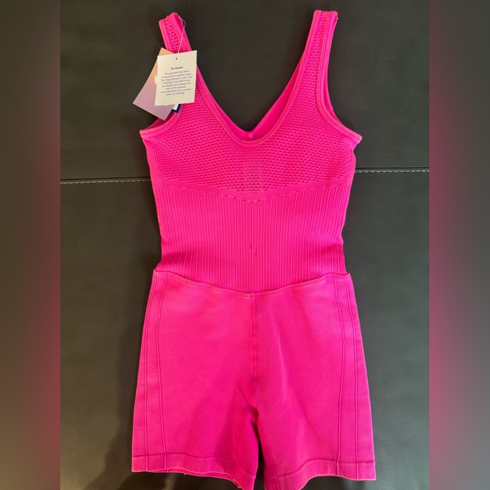 NWT JoyLab Women’s Seamless Short Active Bodysuit Hot Pink XS - Picture 2 of 4